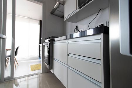 Apartamento à venda com 37m², 1 quarto e 1 vaga Apartamento à venda com 37m², 1 quarto e 1 vagaCozinha Americana - Armários