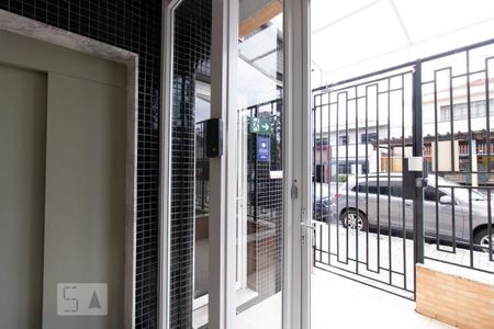 Apartamento à venda com 37m², 1 quarto e 1 vaga Apartamento à venda com 37m², 1 quarto e 1 vagaÁrea Comum - Portaria