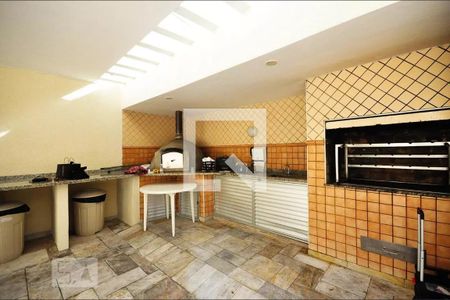 Apartamento à venda com 155m², 2 quartos e 3 vagas Apartamento à venda com 155m², 2 quartos e 3 vagasÁrea comum - Churrasqueira