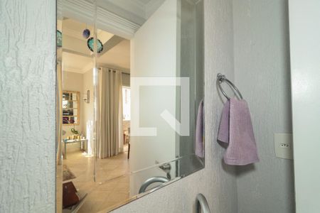 Apartamento à venda com 155m², 2 quartos e 3 vagas Apartamento à venda com 155m², 2 quartos e 3 vagasLavabo