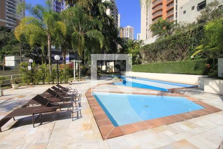 Apartamento à venda com 155m², 2 quartos e 3 vagas Apartamento à venda com 155m², 2 quartos e 3 vagasÁrea comum - Piscina