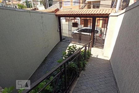 Casa à venda com 183m², 4 quartos e 4 vagas Casa à venda com 183m², 4 quartos e 4 vagasFachada