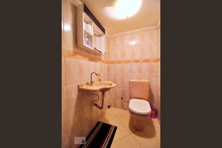 Casa à venda com 284m², 3 quartos e 3 vagasBanheiro de Serviço