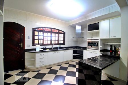 Casa à venda com 284m², 3 quartos e 3 vagasCozinha