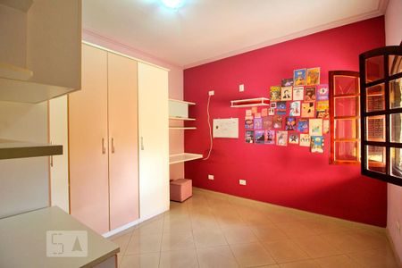 Casa à venda com 284m², 3 quartos e 3 vagasQuarto 2