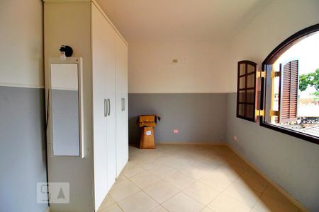 Casa à venda com 284m², 3 quartos e 3 vagasQuarto 3