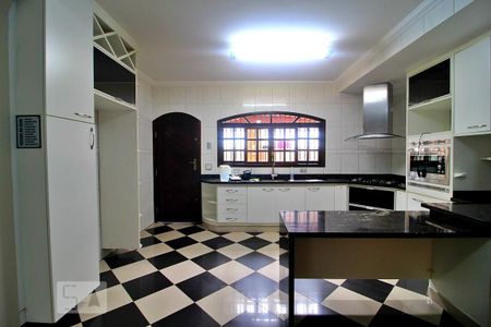 Casa à venda com 284m², 3 quartos e 3 vagasCozinha