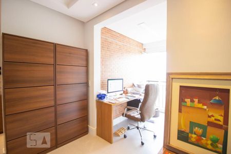 Apartamento à venda com 146m², 2 quartos e 3 vagasSuíte 2
