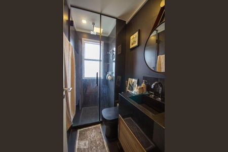 Apartamento à venda com 146m², 2 quartos e 3 vagasBanheiro da Suíte 1