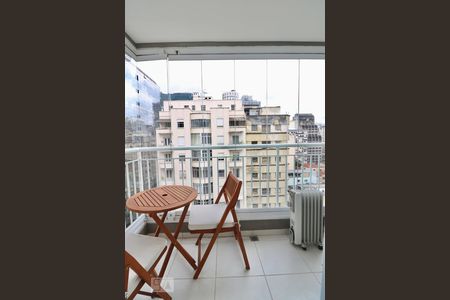 Varanda de kitnet/studio para alugar com 1 quarto, 31m² em República, São Paulo