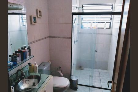 Casa à venda com 170m², 4 quartos e 2 vagas Casa à venda com 170m², 4 quartos e 2 vagasBanheiro