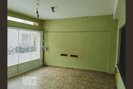Casa à venda com 170m², 4 quartos e 2 vagas Casa à venda com 170m², 4 quartos e 2 vagasGaragem