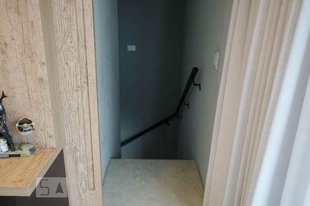 Apartamento à venda com 138m², 2 quartos e 2 vagasEscada