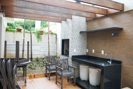 Apartamento à venda com 138m², 2 quartos e 2 vagasÁrea comum - Churrasqueira