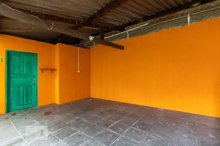Casa à venda com 204m², 3 quartos e 2 vagas Casa à venda com 204m², 3 quartos e 2 vagasChurrasqueira
