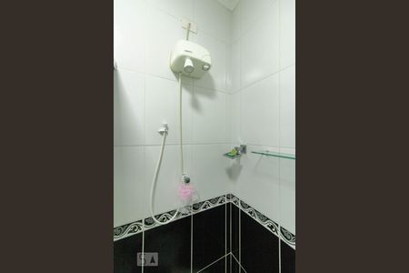 Casa à venda com 198m², 5 quartos e 4 vagas Casa à venda com 198m², 5 quartos e 4 vagasBanheiro