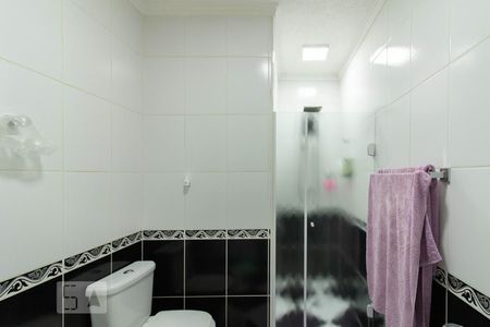 Casa à venda com 198m², 5 quartos e 4 vagas Casa à venda com 198m², 5 quartos e 4 vagasBanheiro da Suíte 1