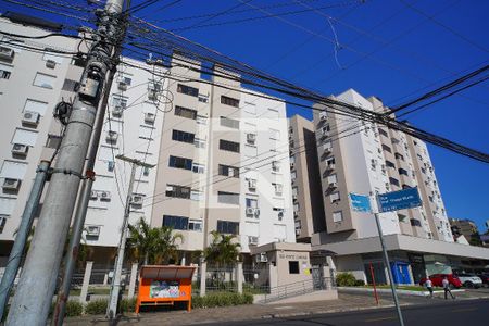 Apartamento à venda com 70m², 2 quartos e 1 vagaFachada do Condomínio
