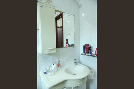 Casa à venda com 150m², 3 quartos e 4 vagasBanheiro da Suíte 3