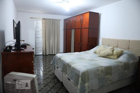 Casa à venda com 150m², 3 quartos e 4 vagasSuíte 1
