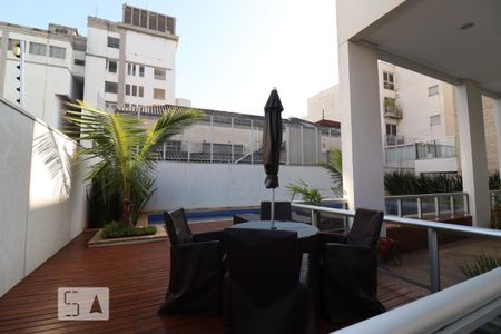 Apartamento à venda com 140m², 2 quartos e 2 vagas Apartamento à venda com 140m², 2 quartos e 2 vagasPiscina