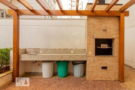 Apartamento à venda com 140m², 2 quartos e 2 vagas Apartamento à venda com 140m², 2 quartos e 2 vagasChurrasqueira