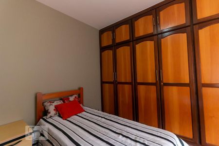 Casa à venda com 250m², 4 quartos e 5 vagas Casa à venda com 250m², 4 quartos e 5 vagasQuarto 4