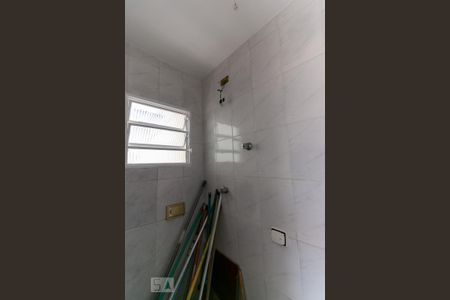 Casa à venda com 250m², 4 quartos e 5 vagas Casa à venda com 250m², 4 quartos e 5 vagasBanheiro de Serviço