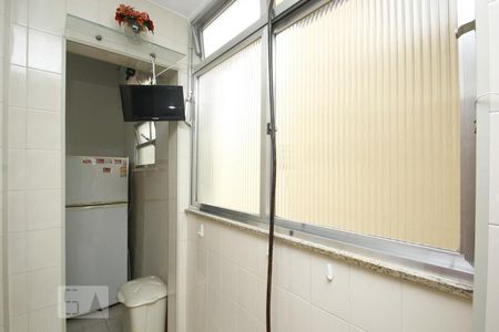Apartamento para alugar com 70m², 2 quartos e sem vagaQuarto de Serviço
