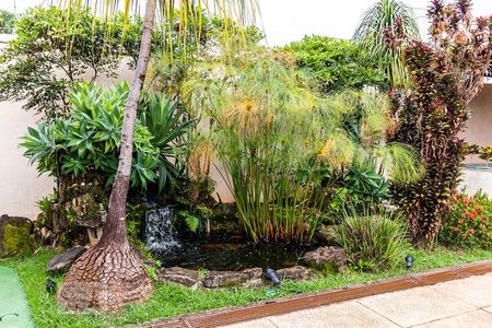 Casa à venda com 850m², 6 quartos e 5 vagas Casa à venda com 850m², 6 quartos e 5 vagasÁrea Externa