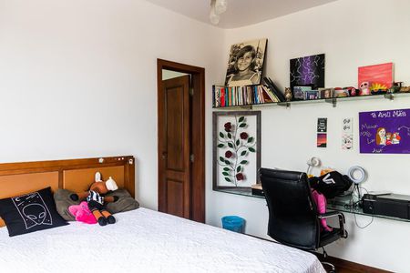 Casa à venda com 850m², 6 quartos e 5 vagas Casa à venda com 850m², 6 quartos e 5 vagasSuíte 2