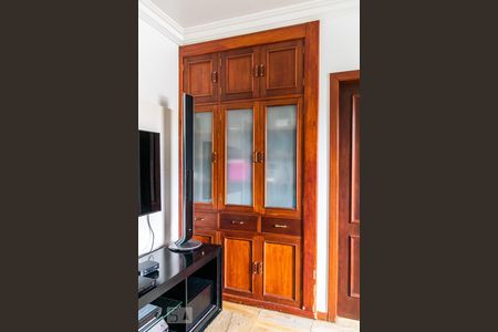 Casa à venda com 850m², 6 quartos e 5 vagas Casa à venda com 850m², 6 quartos e 5 vagasSala 2