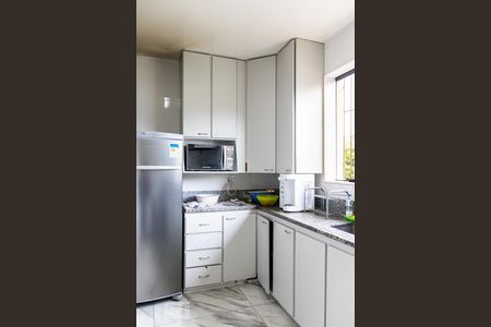 Casa à venda com 850m², 6 quartos e 5 vagas Casa à venda com 850m², 6 quartos e 5 vagasCozinha