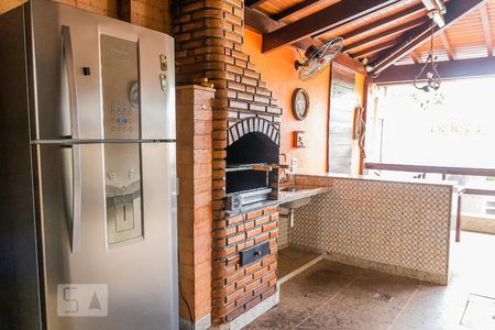 Casa à venda com 850m², 6 quartos e 5 vagas Casa à venda com 850m², 6 quartos e 5 vagasEspaço Gourmet