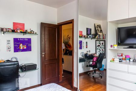 Casa à venda com 850m², 6 quartos e 5 vagas Casa à venda com 850m², 6 quartos e 5 vagasSuíte 2