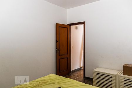 Casa à venda com 850m², 6 quartos e 5 vagas Casa à venda com 850m², 6 quartos e 5 vagasQuarto 3