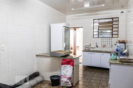 Casa à venda com 850m², 6 quartos e 5 vagas Casa à venda com 850m², 6 quartos e 5 vagasCozinha 2