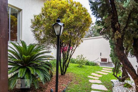 Casa à venda com 850m², 6 quartos e 5 vagas Casa à venda com 850m², 6 quartos e 5 vagasJardim