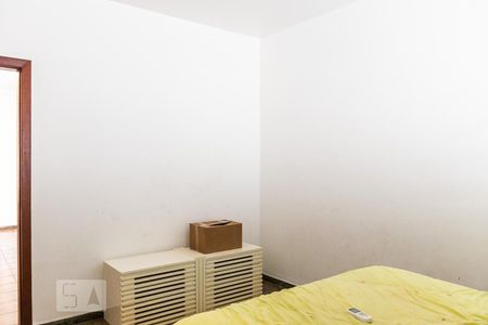 Casa à venda com 850m², 6 quartos e 5 vagas Casa à venda com 850m², 6 quartos e 5 vagasQuarto 3