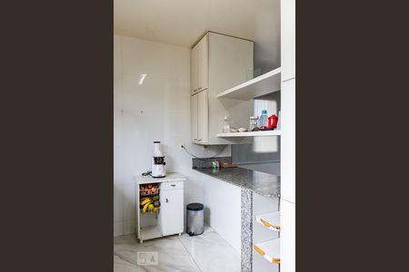 Casa à venda com 850m², 6 quartos e 5 vagas Casa à venda com 850m², 6 quartos e 5 vagasCozinha