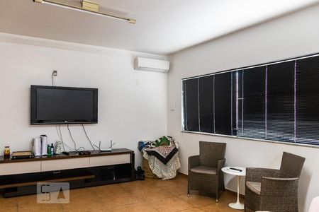 Casa à venda com 850m², 6 quartos e 5 vagas Casa à venda com 850m², 6 quartos e 5 vagasQuarto 2