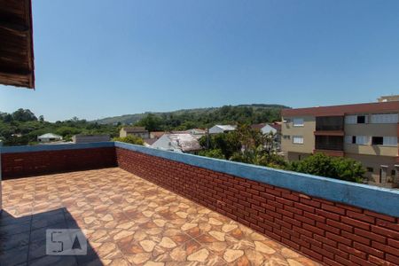 Casa à venda com 300m², 4 quartos e 2 vagas Casa à venda com 300m², 4 quartos e 2 vagasTerraço