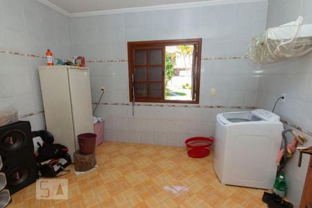 Casa à venda com 300m², 4 quartos e 2 vagas Casa à venda com 300m², 4 quartos e 2 vagasLavanderia