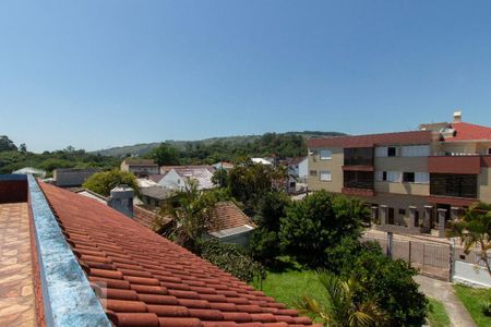 Casa à venda com 300m², 4 quartos e 2 vagas Casa à venda com 300m², 4 quartos e 2 vagasTerraço vista