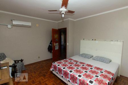 Casa à venda com 300m², 4 quartos e 2 vagas Casa à venda com 300m², 4 quartos e 2 vagasQuarto 4