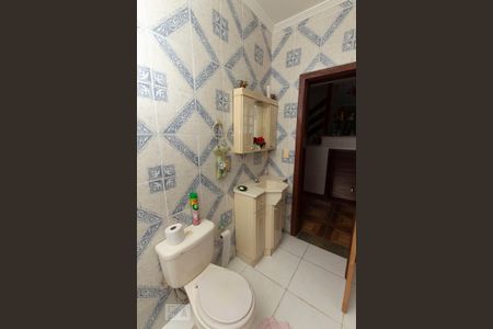 Casa à venda com 300m², 4 quartos e 2 vagas Casa à venda com 300m², 4 quartos e 2 vagasBanheiro 1