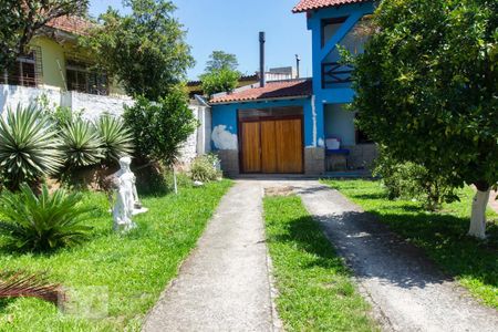 Casa à venda com 300m², 4 quartos e 2 vagas Casa à venda com 300m², 4 quartos e 2 vagasGaragem