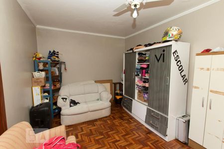 Casa à venda com 300m², 4 quartos e 2 vagas Casa à venda com 300m², 4 quartos e 2 vagasQuarto 3