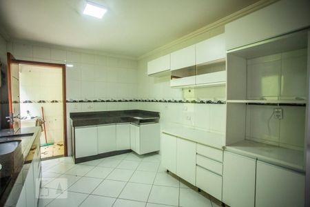 Casa à venda com 310m², 4 quartos e 4 vagasCozinha