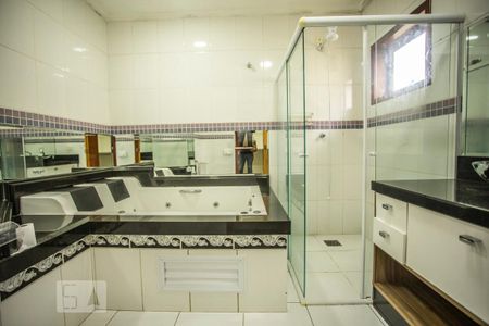 Casa à venda com 310m², 4 quartos e 4 vagasBanheiro Suíte